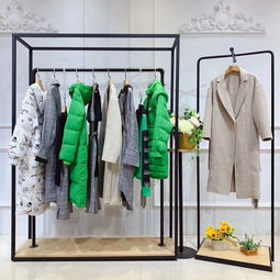 貴芝女裝品牌女裝尾貨批發(fā)好干嘛品牌女裝風衣折扣批發(fā)